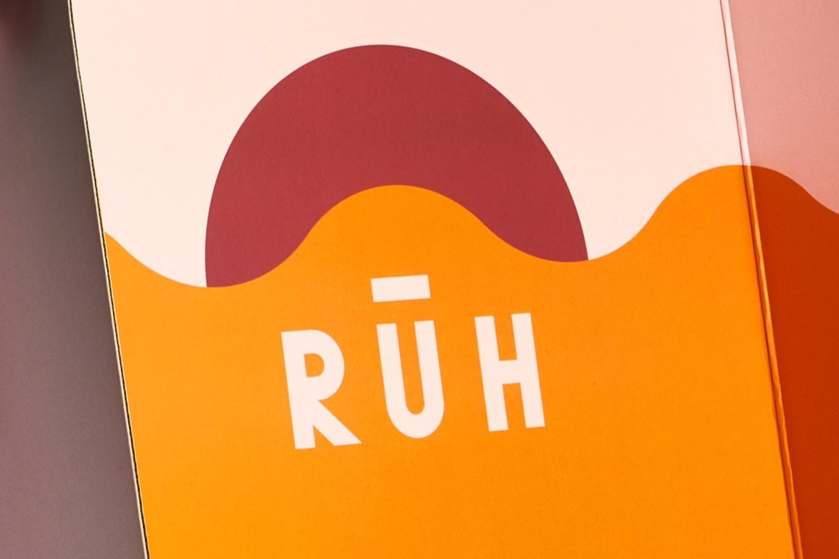 RūH 服装品牌形象设计