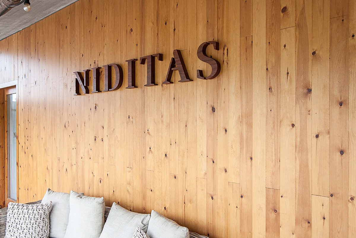 NIDITAS优秀马术酒店vi品牌设计欣赏，vi设计，品牌vi设计，马术酒店vi设计，酒店vi设计，酒店品牌vi，深圳vi设计，左右格局