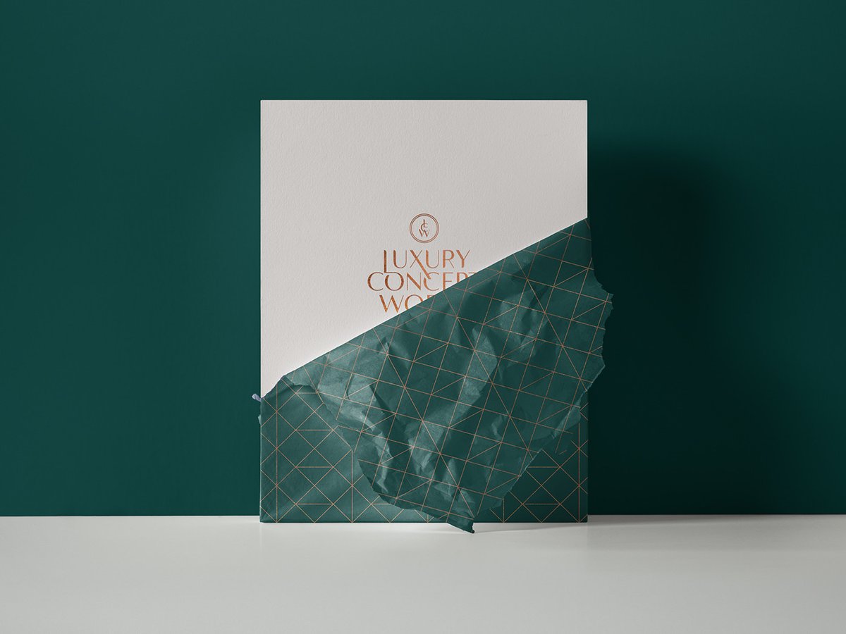 LCW豪华礼宾和精品店vi设计——烫金logo的视觉识别案例，品牌vi设计，精品店vi设计，vi视觉识别，深圳品牌策划，深圳vi设计，左右格局