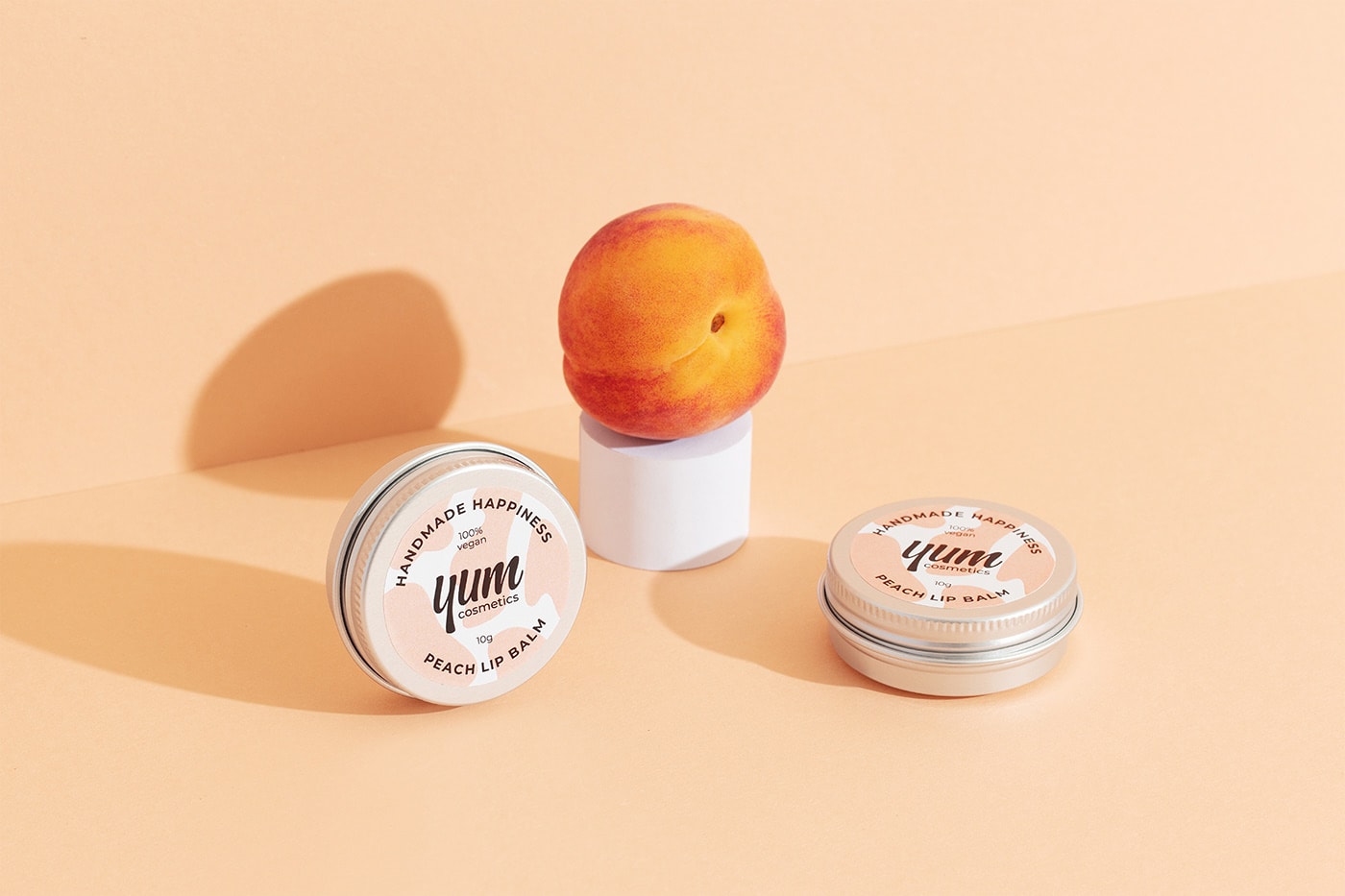 Yum高级手工零售化妆品精品店品牌VI设计，化妆品VI设计，高端VI设计，品牌视觉设计，深圳VI设计，左右格局